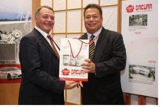 Встречи на SAKURA Distributors Club на выставке Automechanika-2011 Встречи на SAKURA Distributors Club на выставке Automechanika-2011