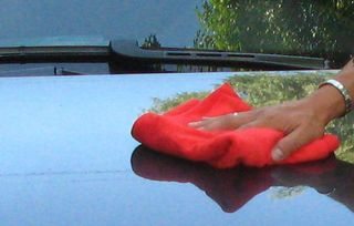 Тест автополироля Sonax Carnauba Care с салфеткой из микрофибры Тест автополироля Sonax Carnauba Care с салфеткой из микрофибры